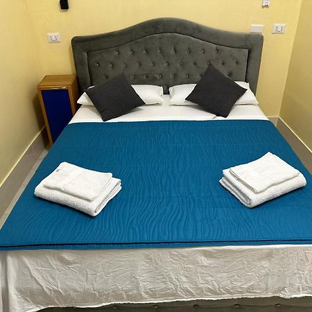 Turati Termini Bed & Breakfast Rome Bagian luar foto