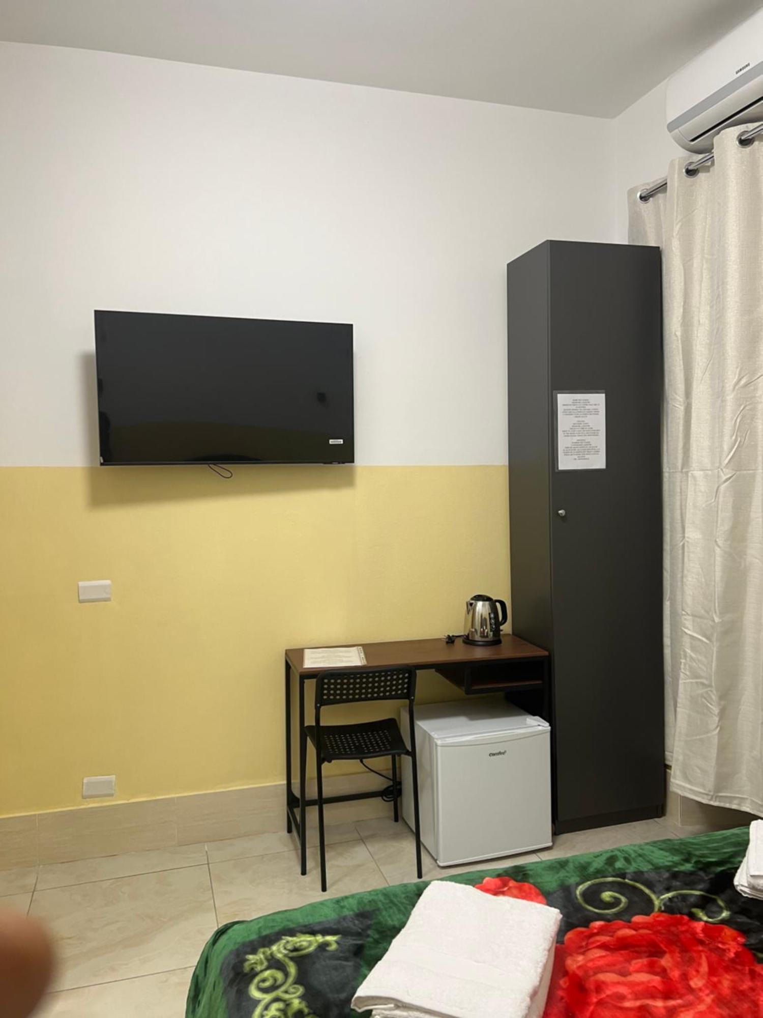 Turati Termini Bed & Breakfast Rome Bagian luar foto