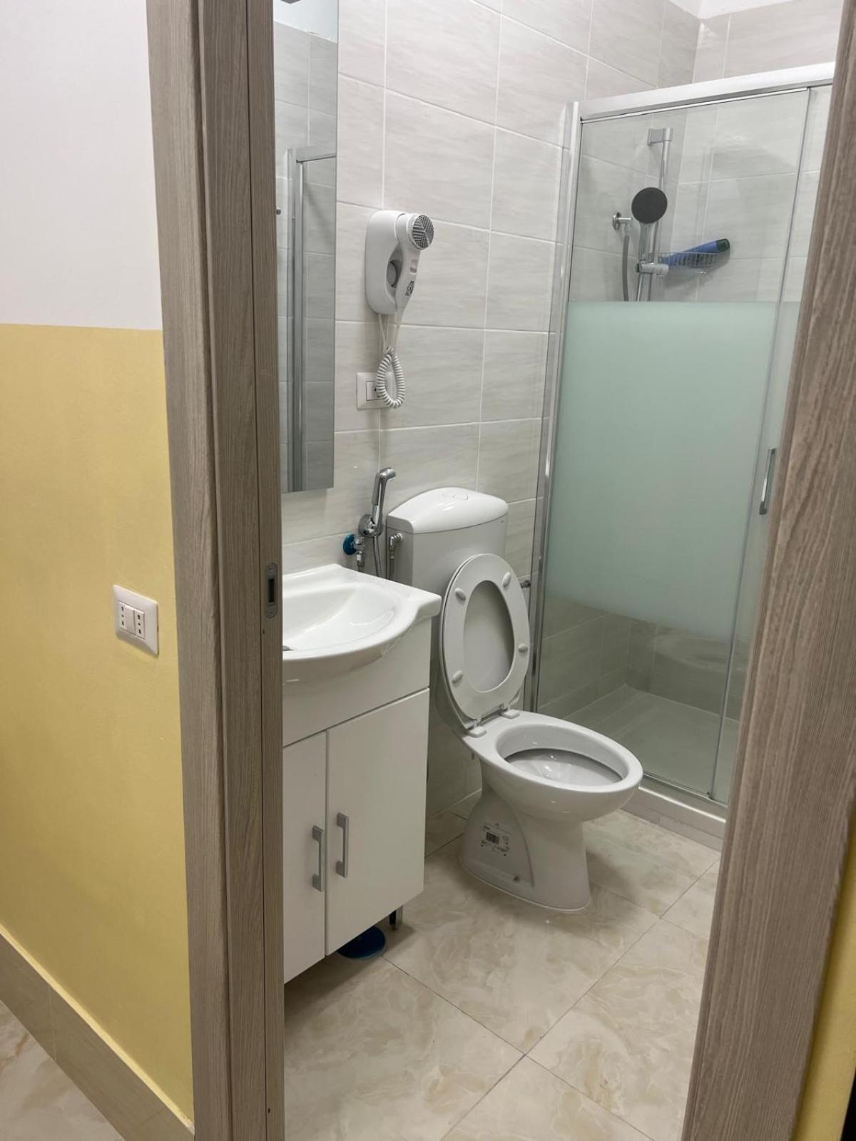 Turati Termini Bed & Breakfast Rome Bagian luar foto